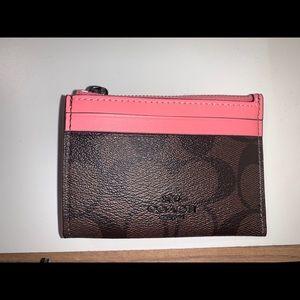 BRAND NEW COACH WALLET